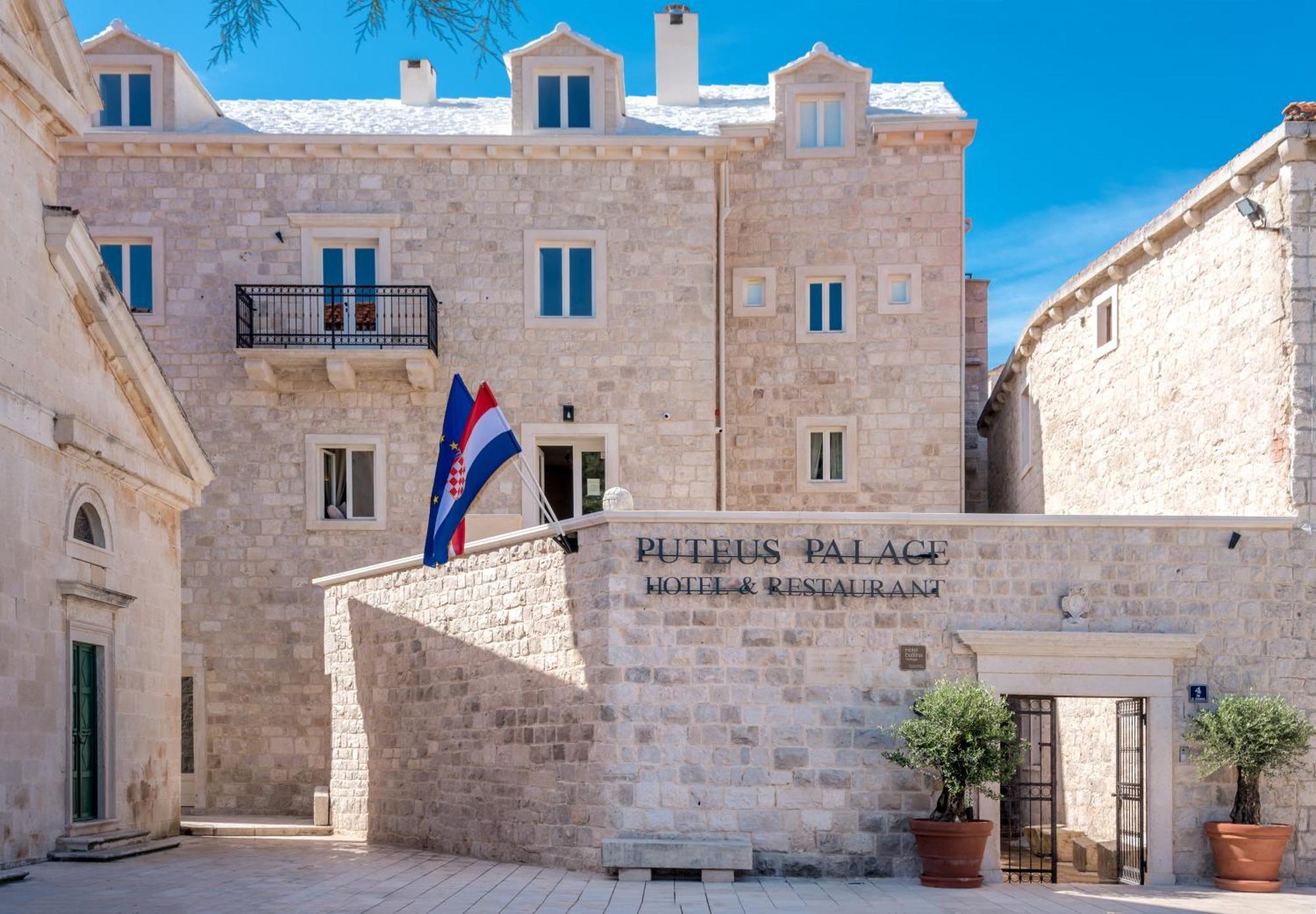 Puteus Palace Heritage Hotel Pucisca Esterno foto